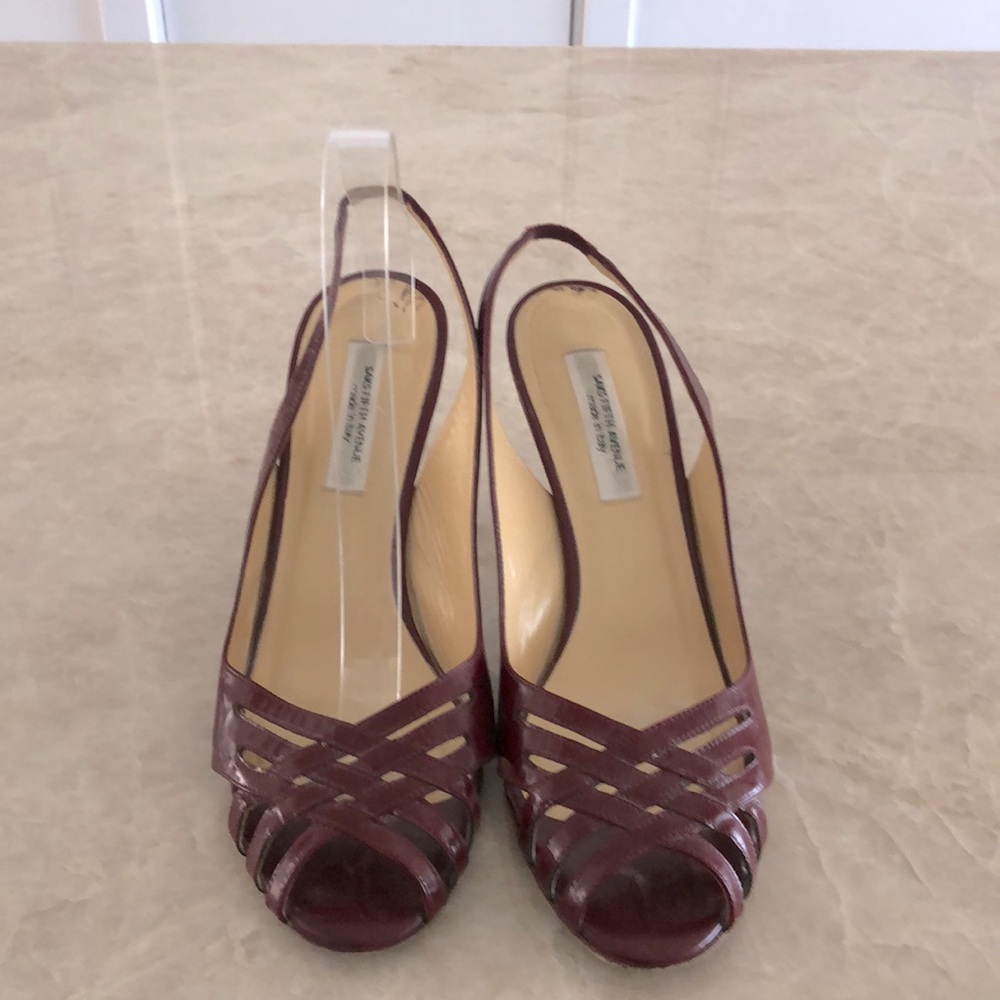 Saks Fifth Avenue cranberry patent leather slingback pump sz 10